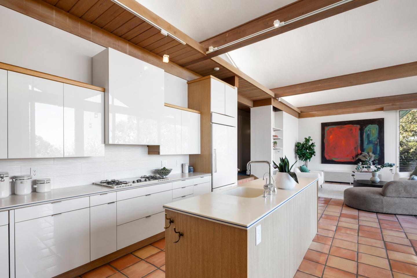 Detail Gallery Image 11 of 42 For 51 Cragmont Way, Woodside,  CA 94062 - 4 Beds | 3 Baths