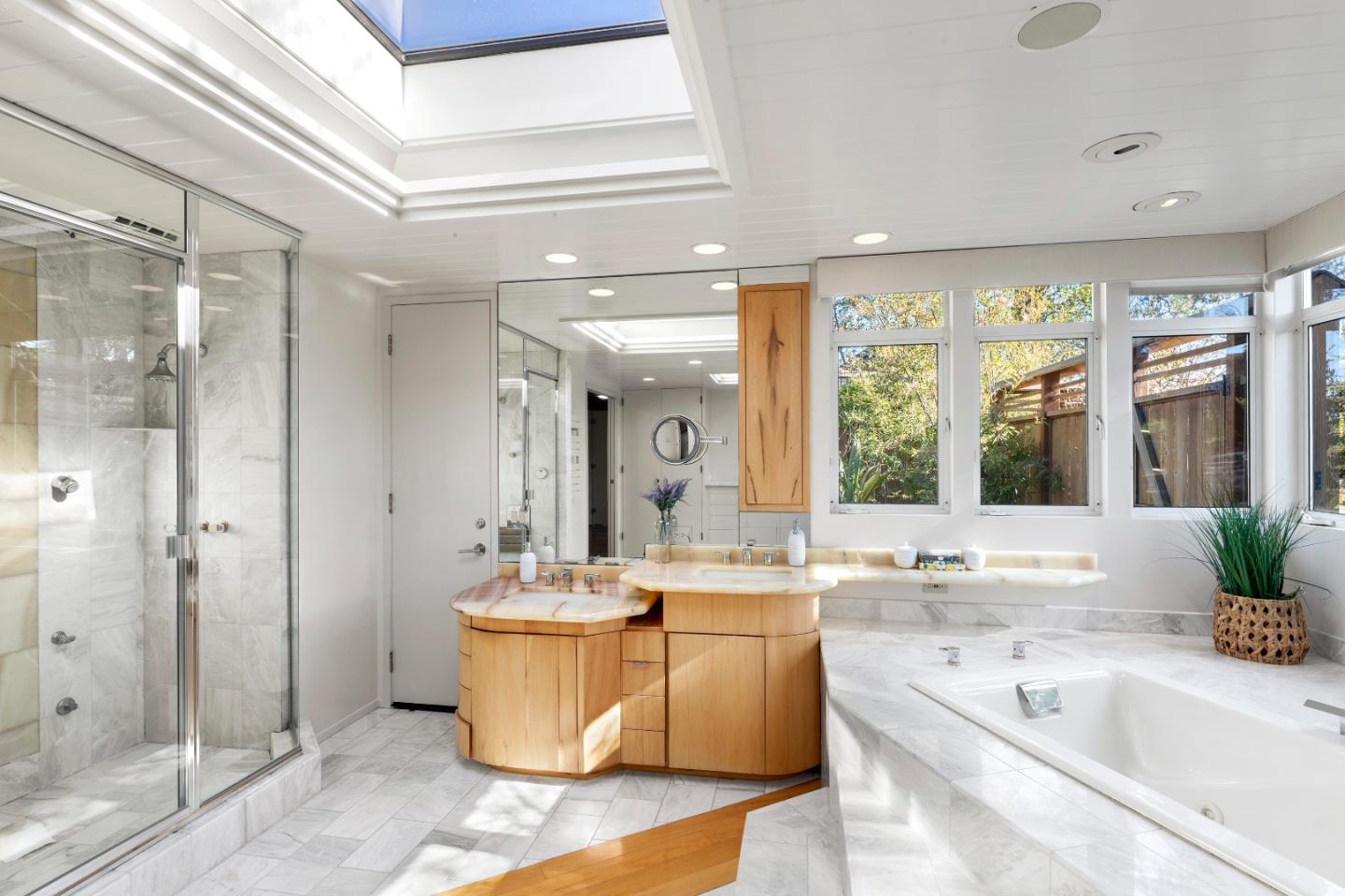 Detail Gallery Image 25 of 42 For 51 Cragmont Way, Woodside,  CA 94062 - 4 Beds | 3 Baths