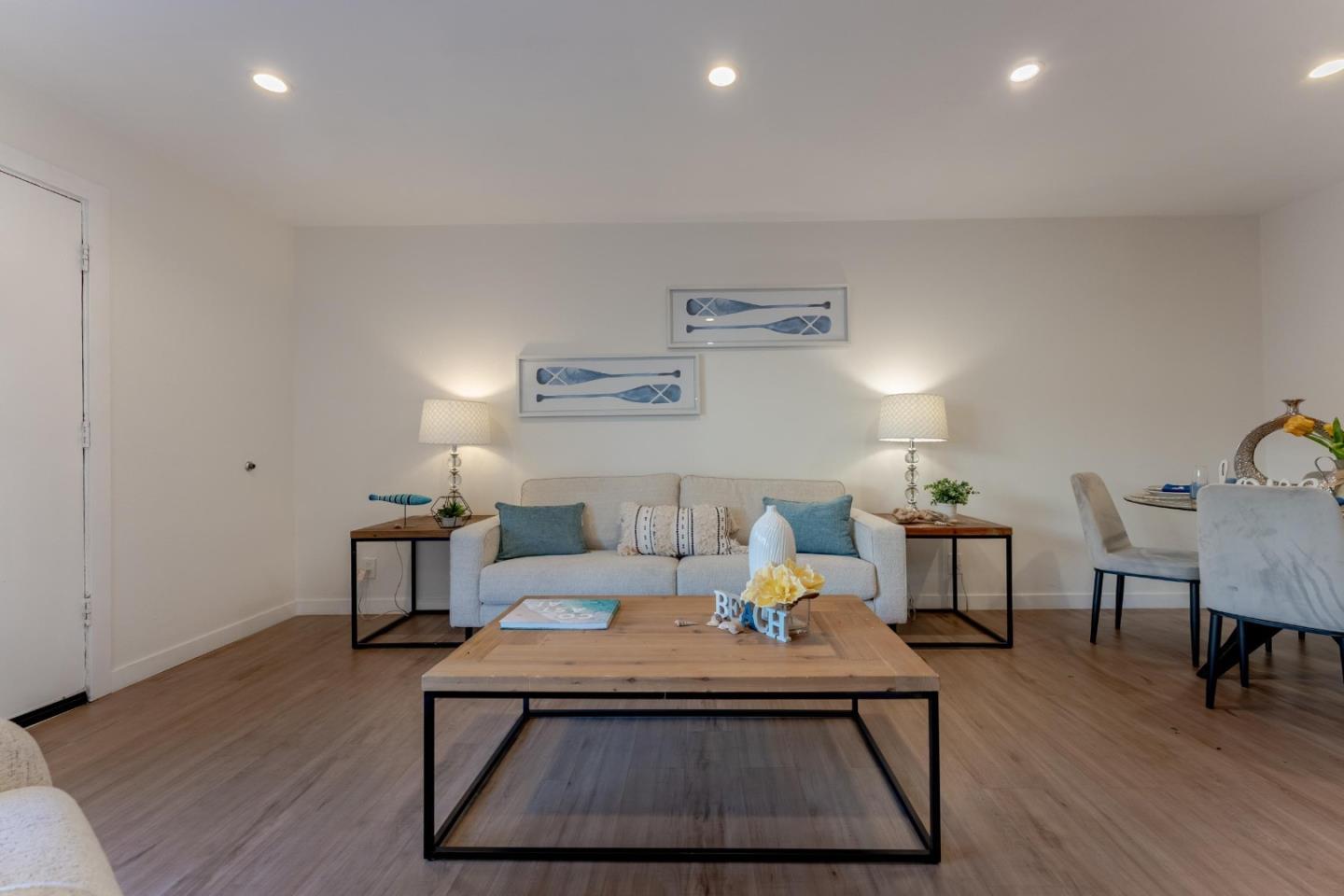 Detail Gallery Image 3 of 23 For 410 Auburn Way #19,  San Jose,  CA 95129 - 2 Beds | 1 Baths