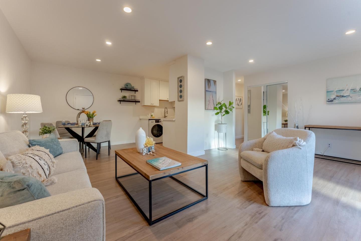 Detail Gallery Image 4 of 23 For 410 Auburn Way #19,  San Jose,  CA 95129 - 2 Beds | 1 Baths