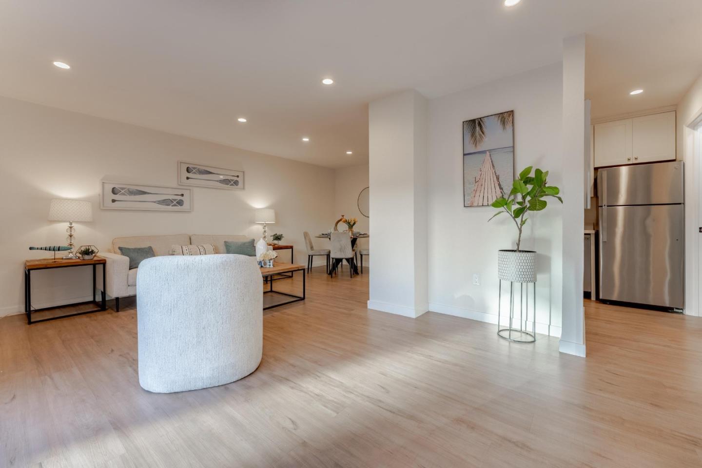 Detail Gallery Image 5 of 23 For 410 Auburn Way #19,  San Jose,  CA 95129 - 2 Beds | 1 Baths