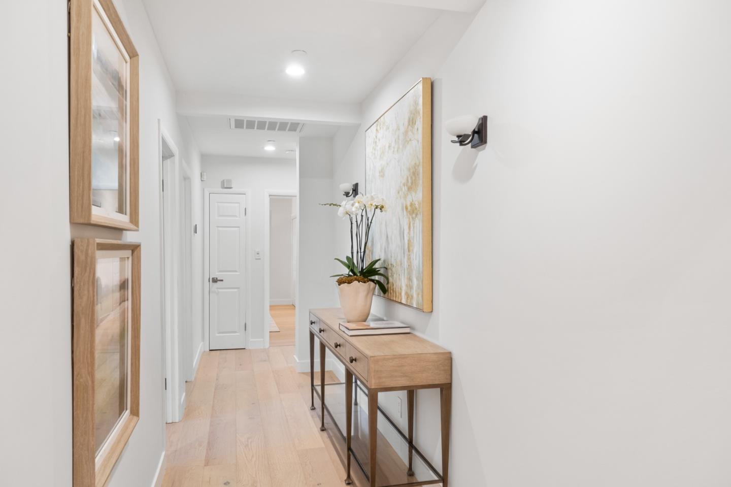 Detail Gallery Image 21 of 72 For 2260 Summit Dr, Hillsborough,  CA 94010 - 4 Beds | 3/1 Baths