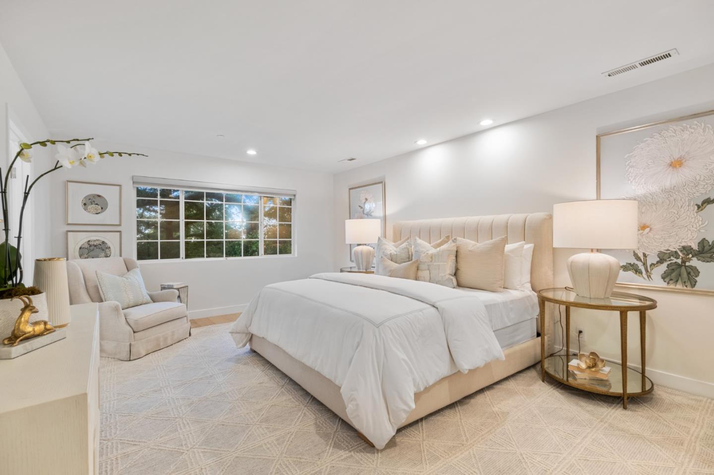 Detail Gallery Image 24 of 72 For 2260 Summit Dr, Hillsborough,  CA 94010 - 4 Beds | 3/1 Baths