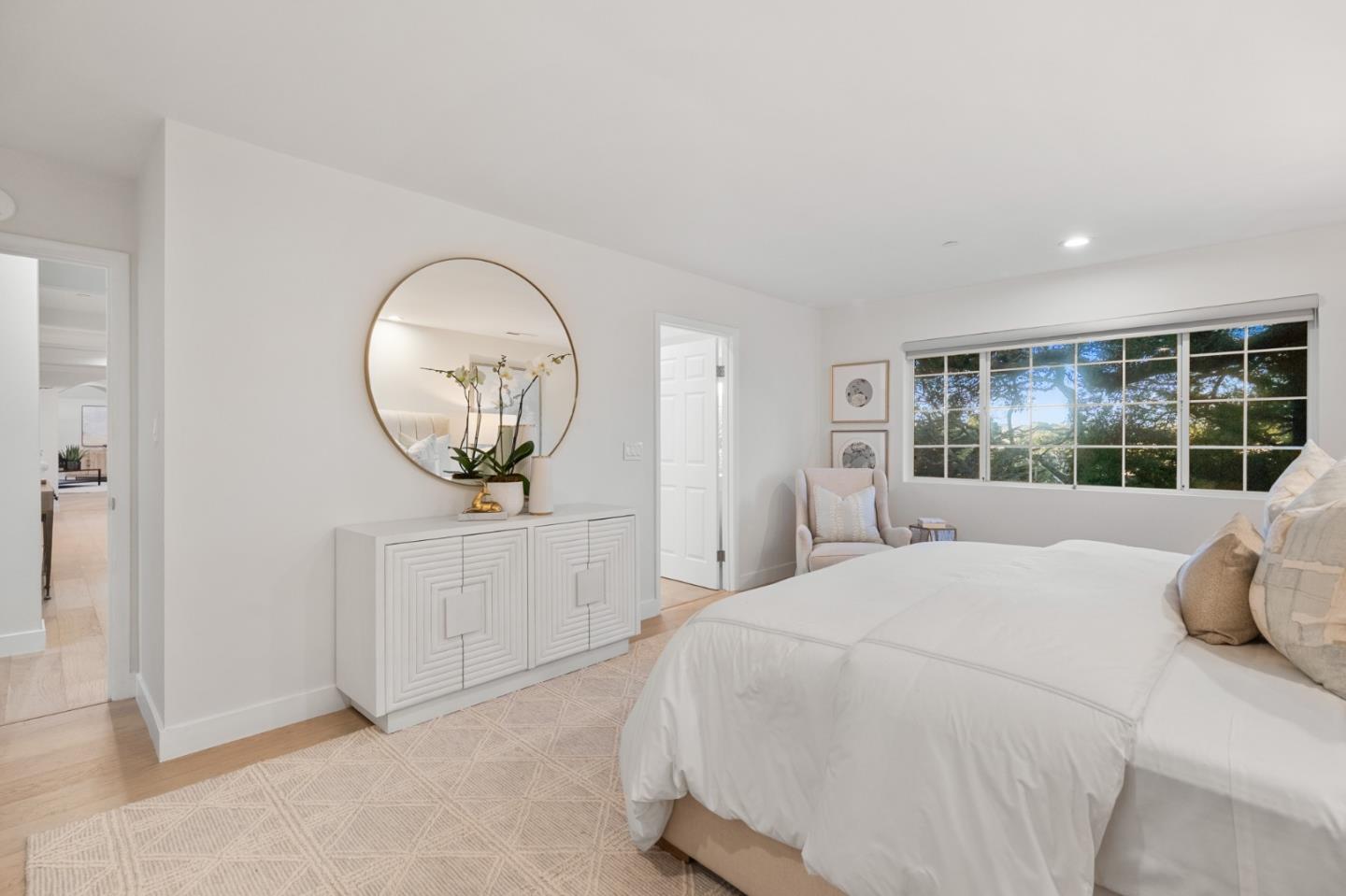 Detail Gallery Image 26 of 72 For 2260 Summit Dr, Hillsborough,  CA 94010 - 4 Beds | 3/1 Baths