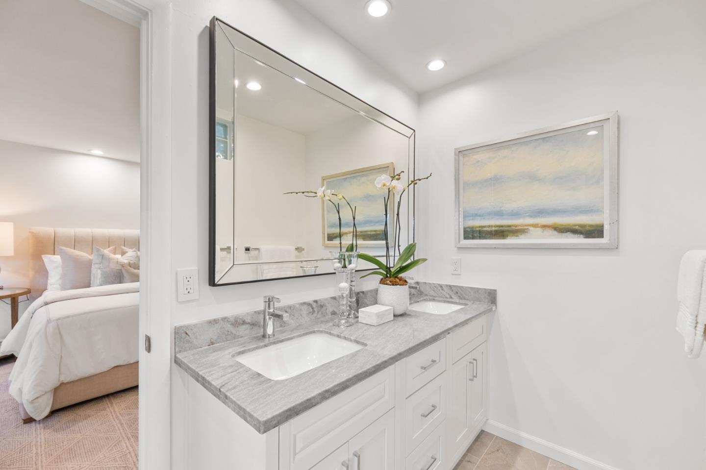 Detail Gallery Image 27 of 72 For 2260 Summit Dr, Hillsborough,  CA 94010 - 4 Beds | 3/1 Baths