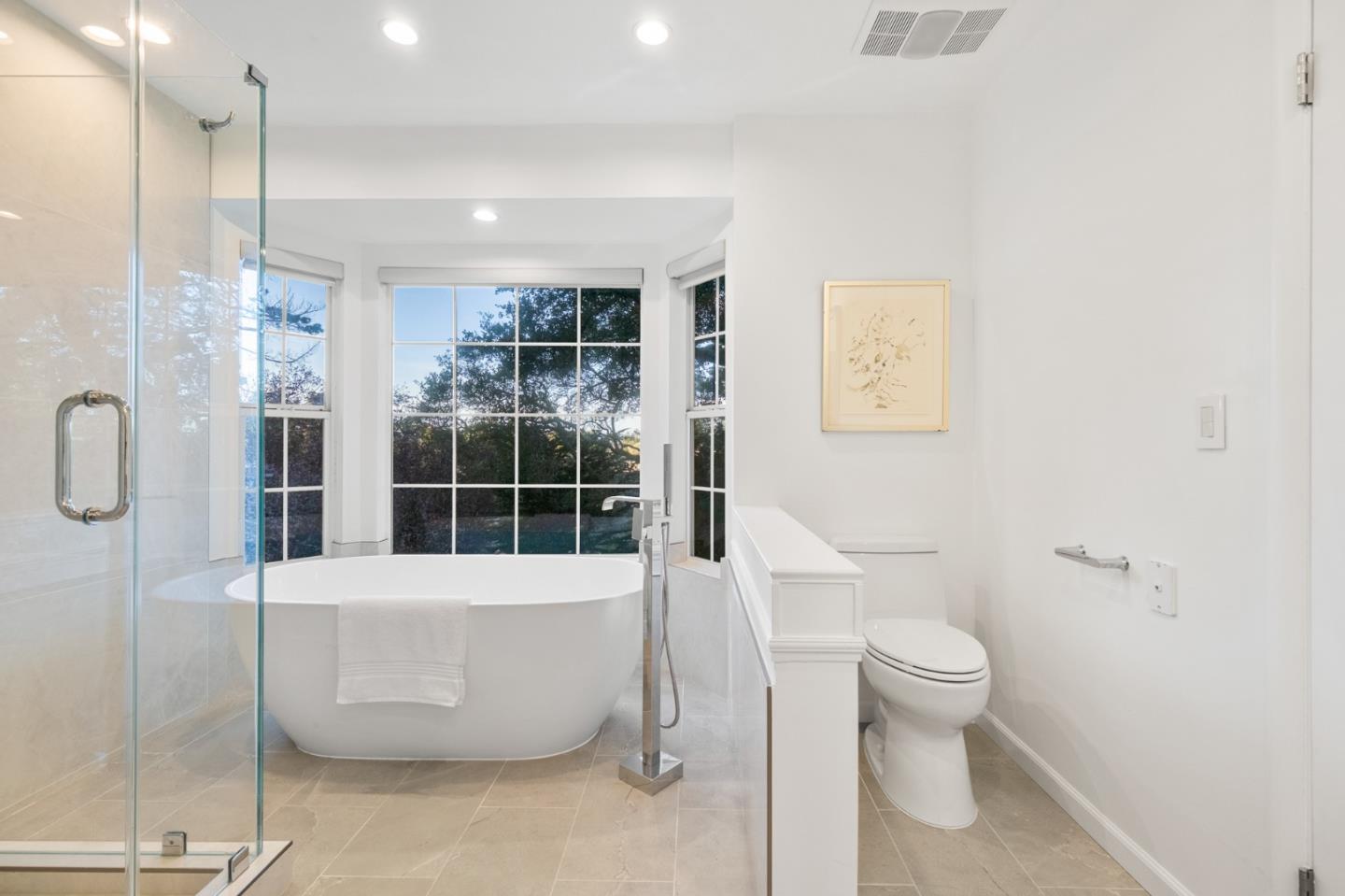 Detail Gallery Image 30 of 72 For 2260 Summit Dr, Hillsborough,  CA 94010 - 4 Beds | 3/1 Baths