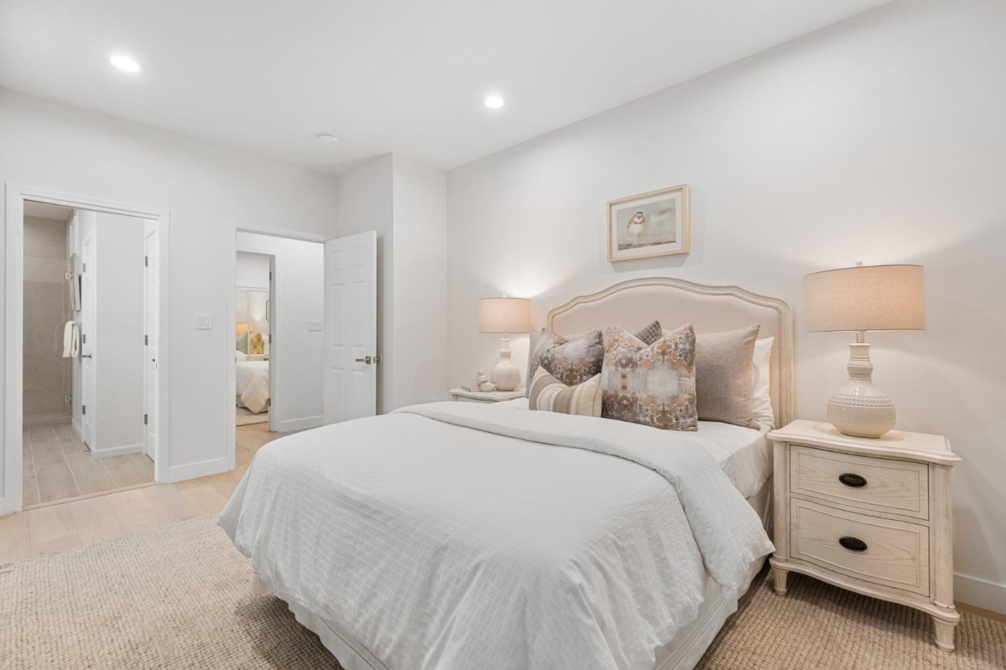 Detail Gallery Image 31 of 72 For 2260 Summit Dr, Hillsborough,  CA 94010 - 4 Beds | 3/1 Baths