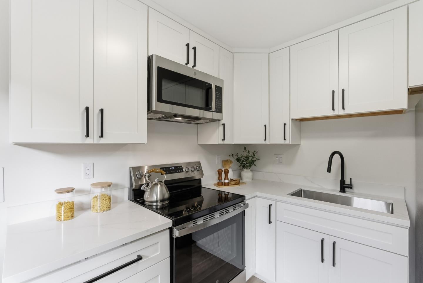 Detail Gallery Image 23 of 35 For 438-440 Waddington Ave, Sunnyvale,  CA 94085 - 2 Beds | 2 Baths