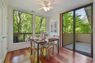 Detail Gallery Image 14 of 30 For 4 Mansion Ct #00721,  Menlo Park,  CA 94025 - 3 Beds | 3/1 Baths