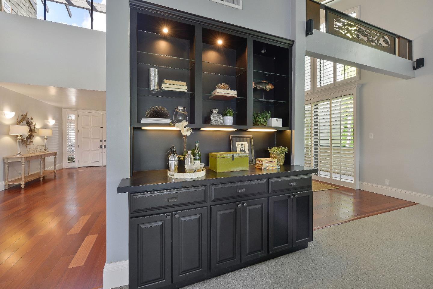 Detail Gallery Image 17 of 30 For 4 Mansion Ct #00721,  Menlo Park,  CA 94025 - 3 Beds | 3/1 Baths