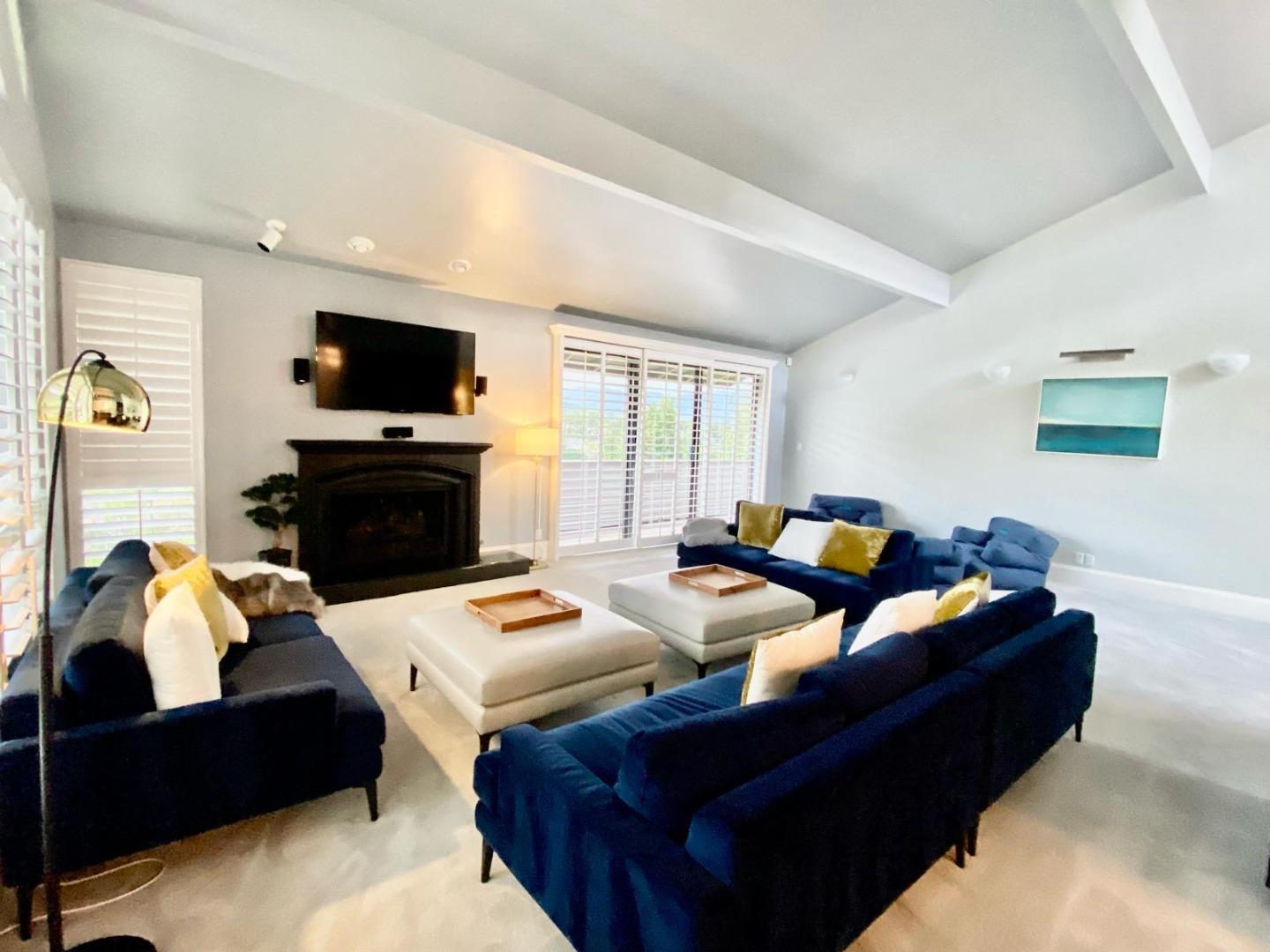 Detail Gallery Image 19 of 30 For 4 Mansion Ct #00721,  Menlo Park,  CA 94025 - 3 Beds | 3/1 Baths