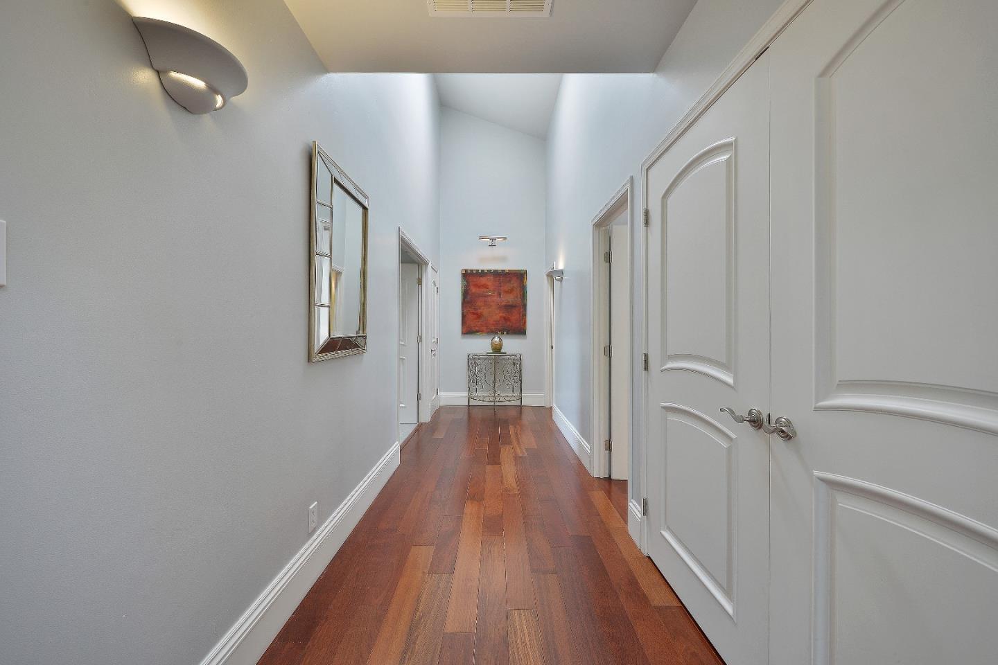 Detail Gallery Image 21 of 30 For 4 Mansion Ct #00721,  Menlo Park,  CA 94025 - 3 Beds | 3/1 Baths