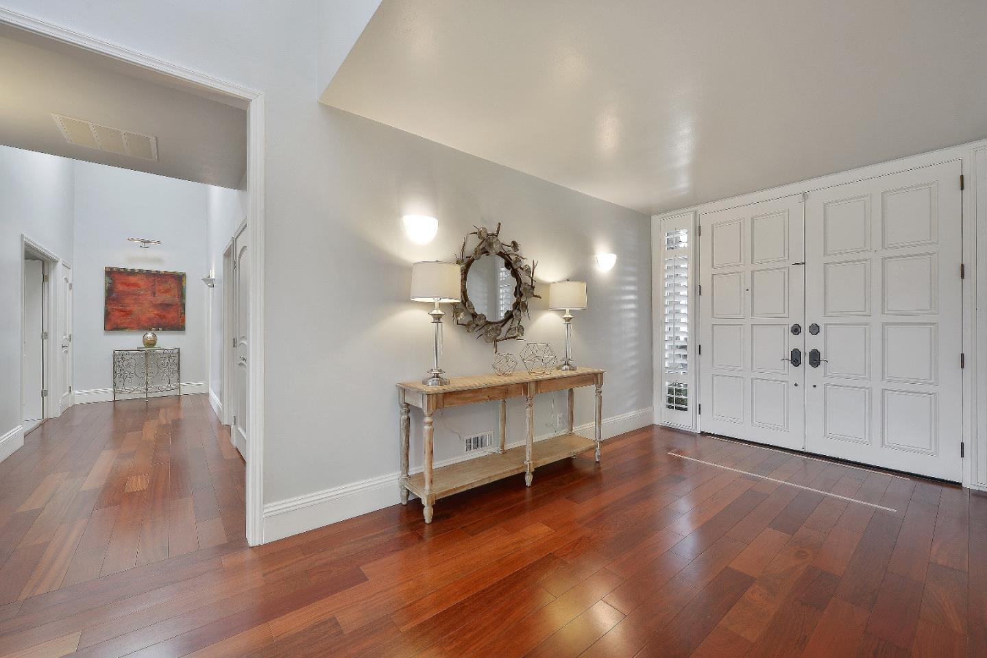 Detail Gallery Image 8 of 30 For 4 Mansion Ct #00721,  Menlo Park,  CA 94025 - 3 Beds | 3/1 Baths