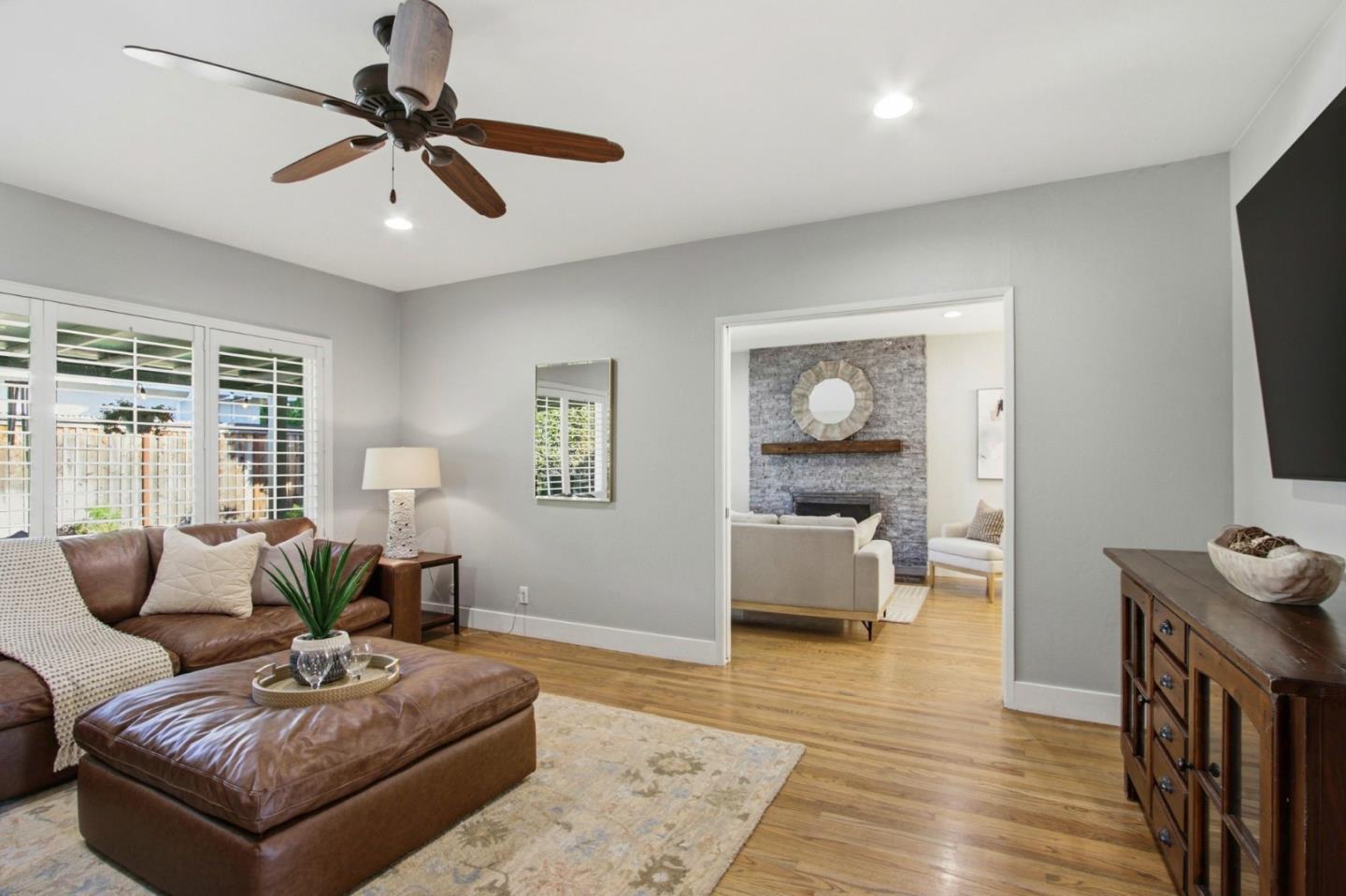 Detail Gallery Image 13 of 48 For 3908 Cherry Ave, San Jose,  CA 95118 - 4 Beds | 2/1 Baths