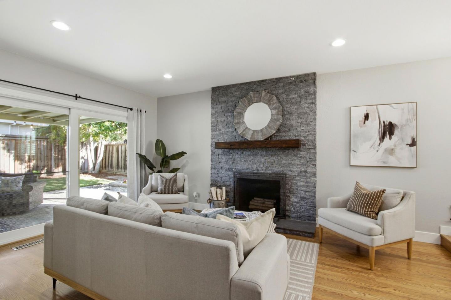 Detail Gallery Image 14 of 48 For 3908 Cherry Ave, San Jose,  CA 95118 - 4 Beds | 2/1 Baths