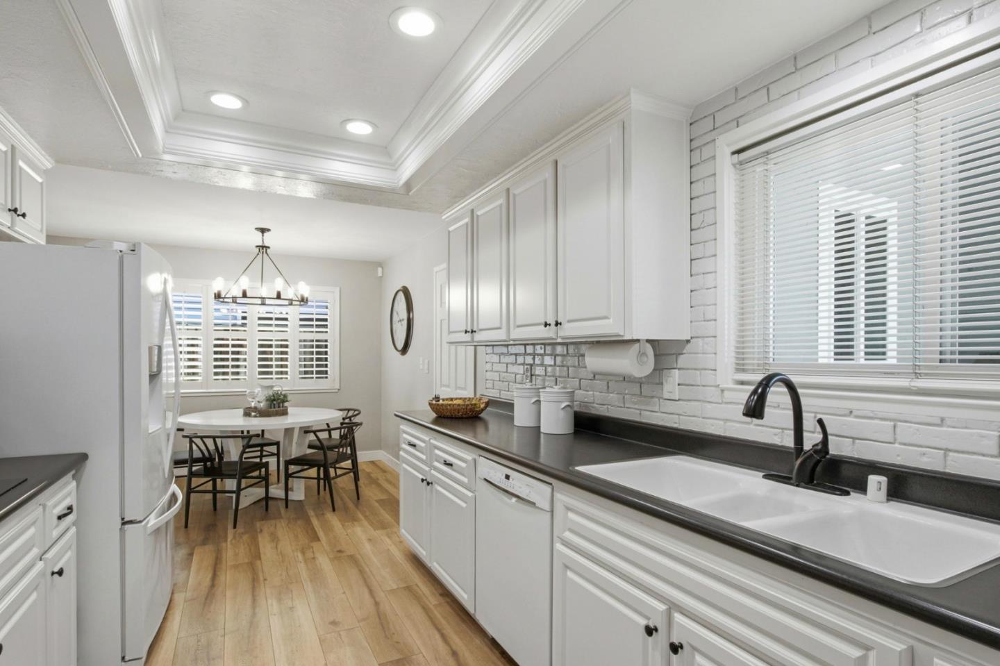 Detail Gallery Image 19 of 48 For 3908 Cherry Ave, San Jose,  CA 95118 - 4 Beds | 2/1 Baths