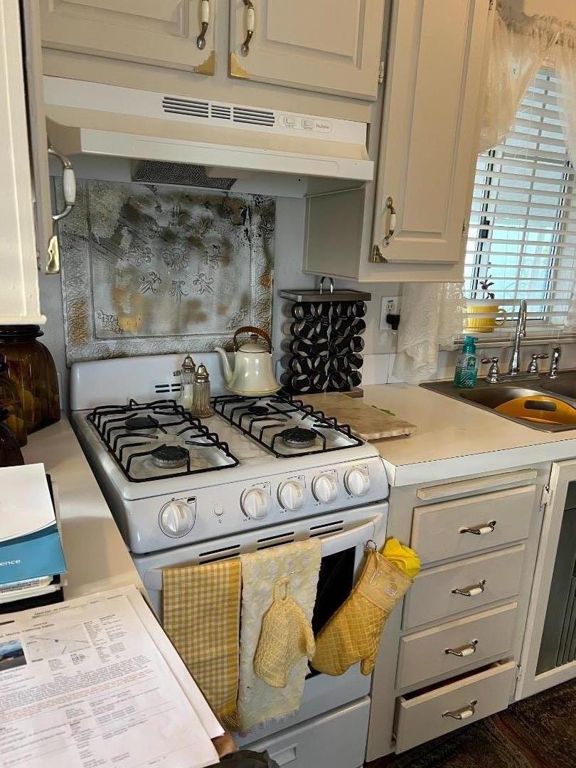 Detail Gallery Image 5 of 12 For 356 Reservation Rd #37,  Marina,  CA 93933 - 1 Beds | 1 Baths