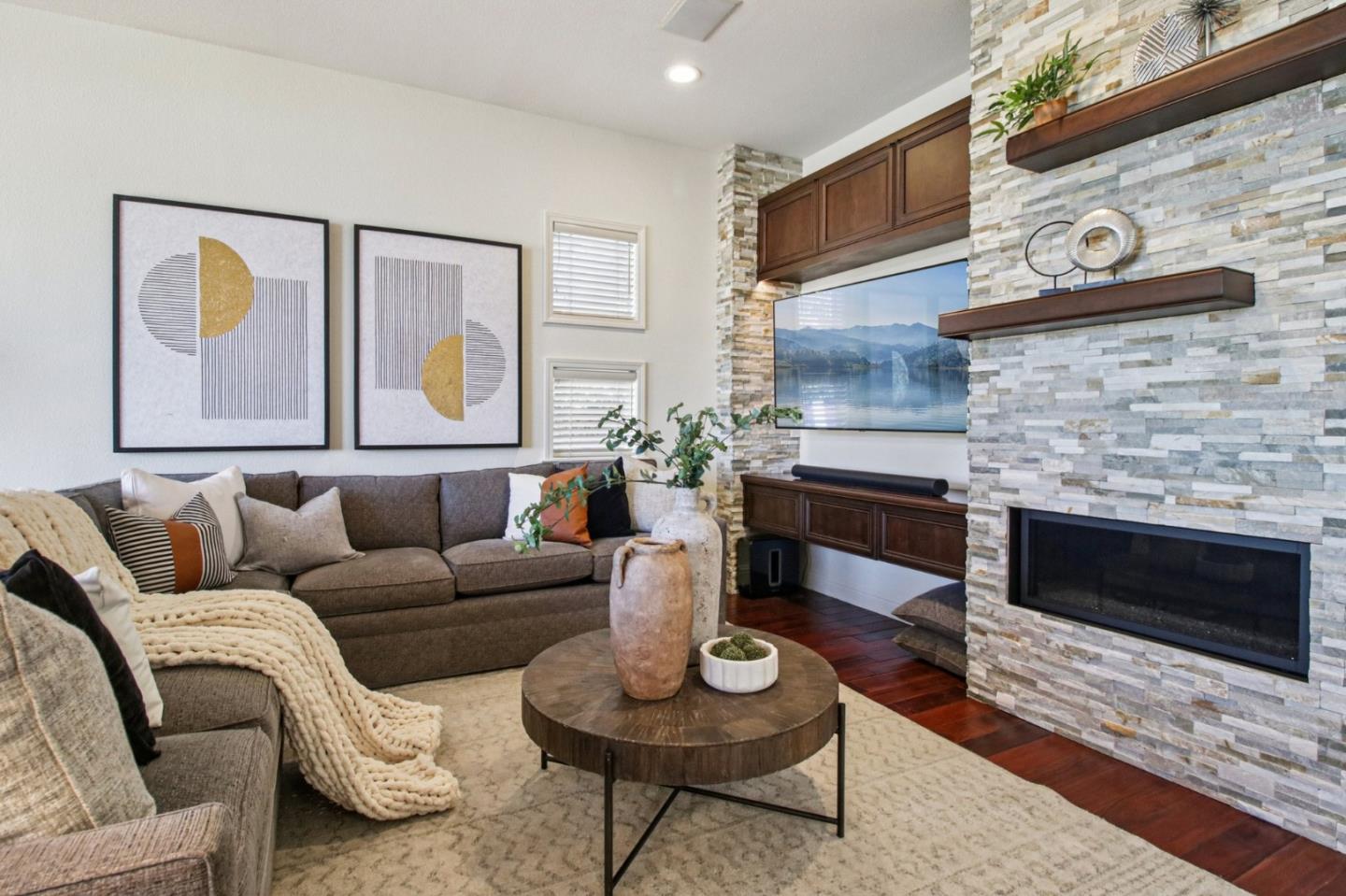 Detail Gallery Image 11 of 85 For 5765 Foligno Way, San Jose,  CA 95138 - 4 Beds | 3/1 Baths