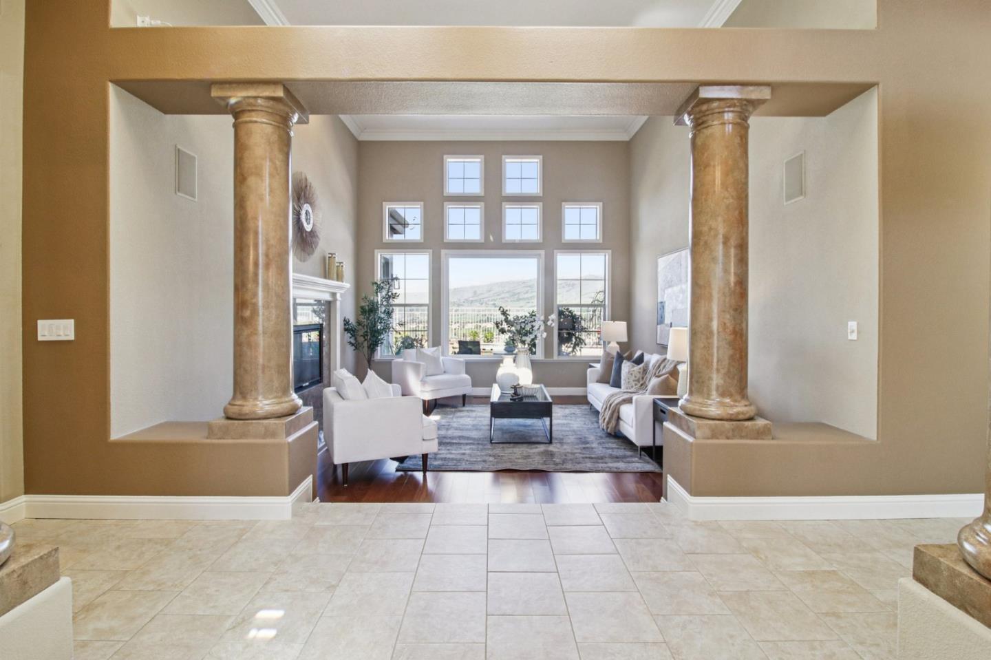 Detail Gallery Image 8 of 85 For 5765 Foligno Way, San Jose,  CA 95138 - 4 Beds | 3/1 Baths