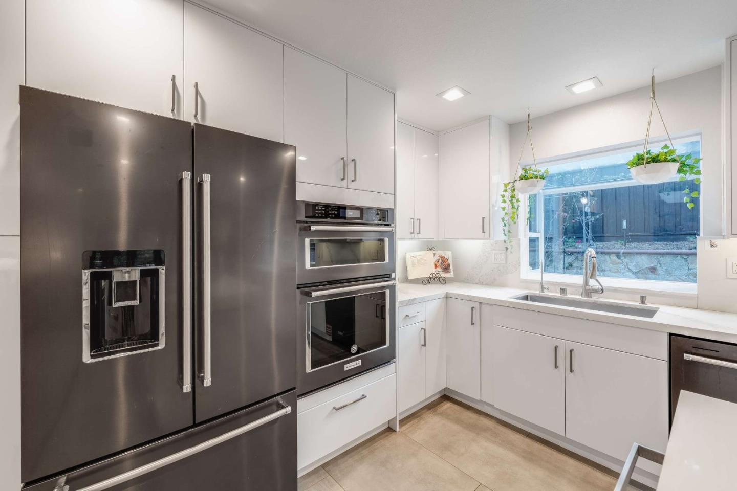 Detail Gallery Image 10 of 48 For 43684 Southerland Way, Fremont,  CA 94539 - 4 Beds | 2/1 Baths