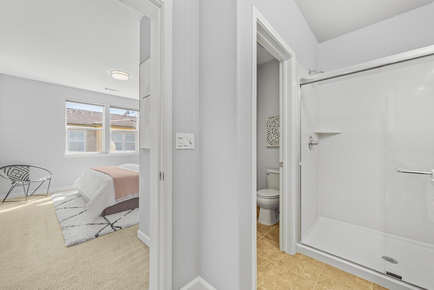 Detail Gallery Image 13 of 40 For 595 San Rivera Ter, Sunnyvale,  CA 94085 - 2 Beds | 2/1 Baths