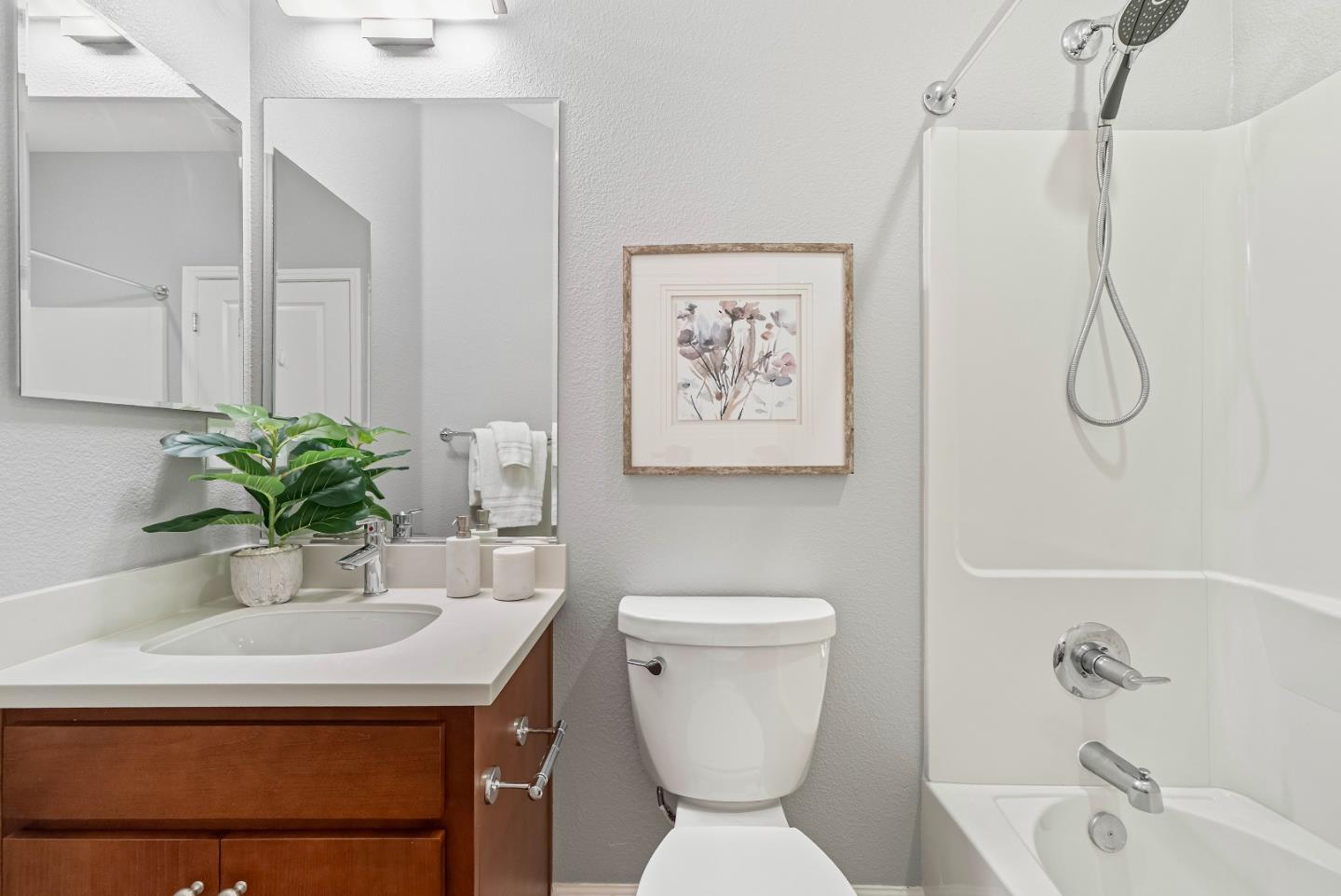 Detail Gallery Image 16 of 40 For 595 San Rivera Ter, Sunnyvale,  CA 94085 - 2 Beds | 2/1 Baths