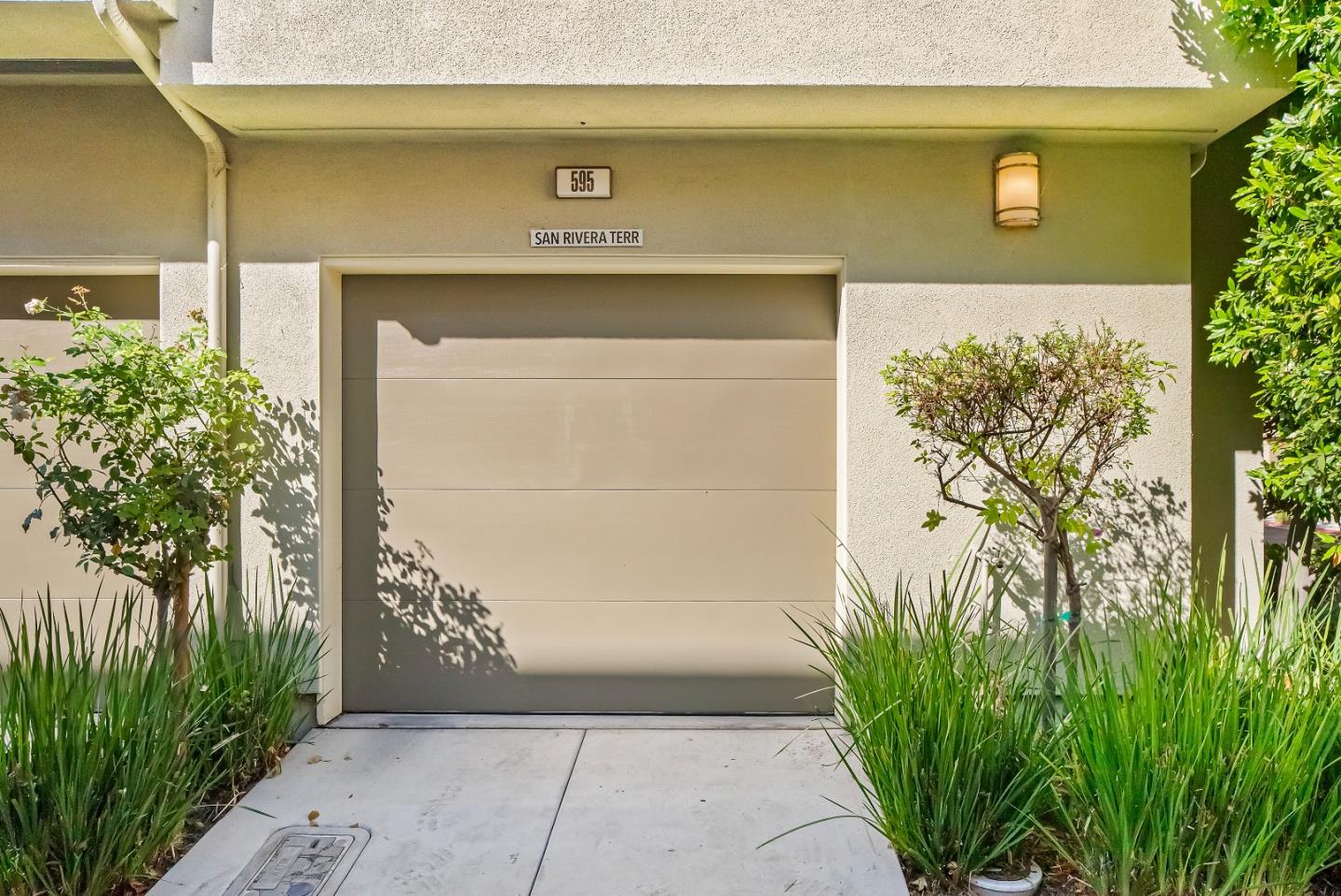 Detail Gallery Image 20 of 40 For 595 San Rivera Ter, Sunnyvale,  CA 94085 - 2 Beds | 2/1 Baths