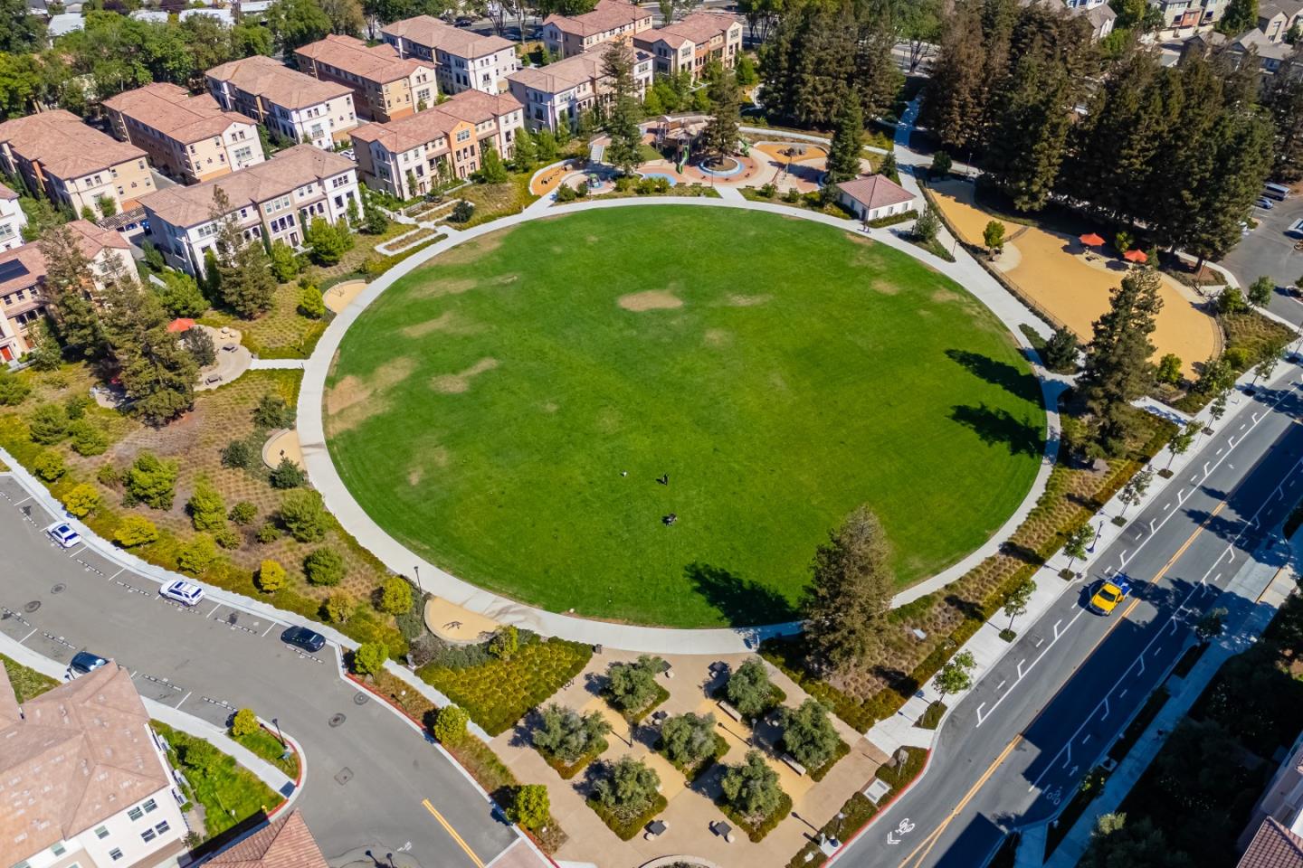 Detail Gallery Image 35 of 40 For 595 San Rivera Ter, Sunnyvale,  CA 94085 - 2 Beds | 2/1 Baths