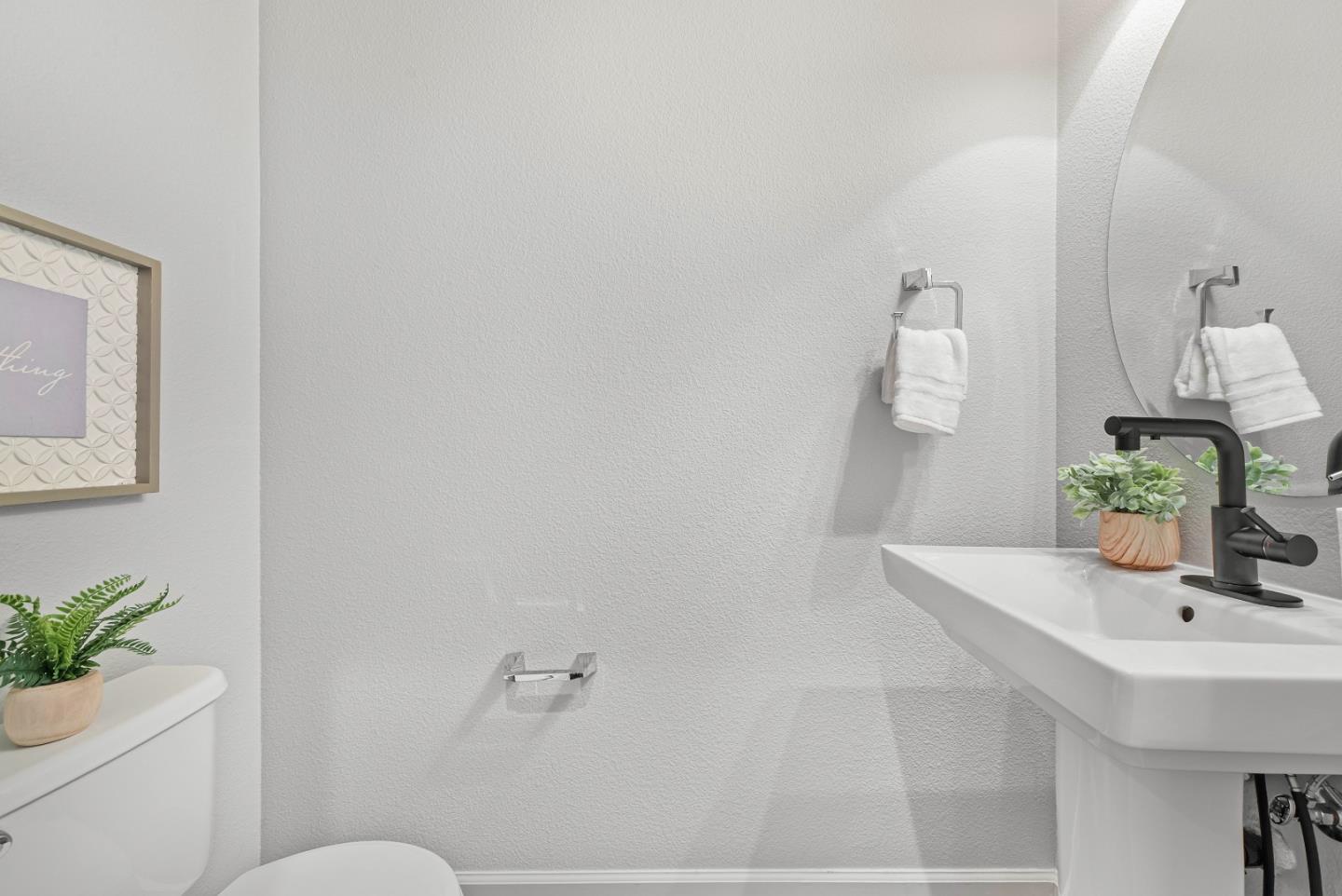 Detail Gallery Image 9 of 40 For 595 San Rivera Ter, Sunnyvale,  CA 94085 - 2 Beds | 2/1 Baths