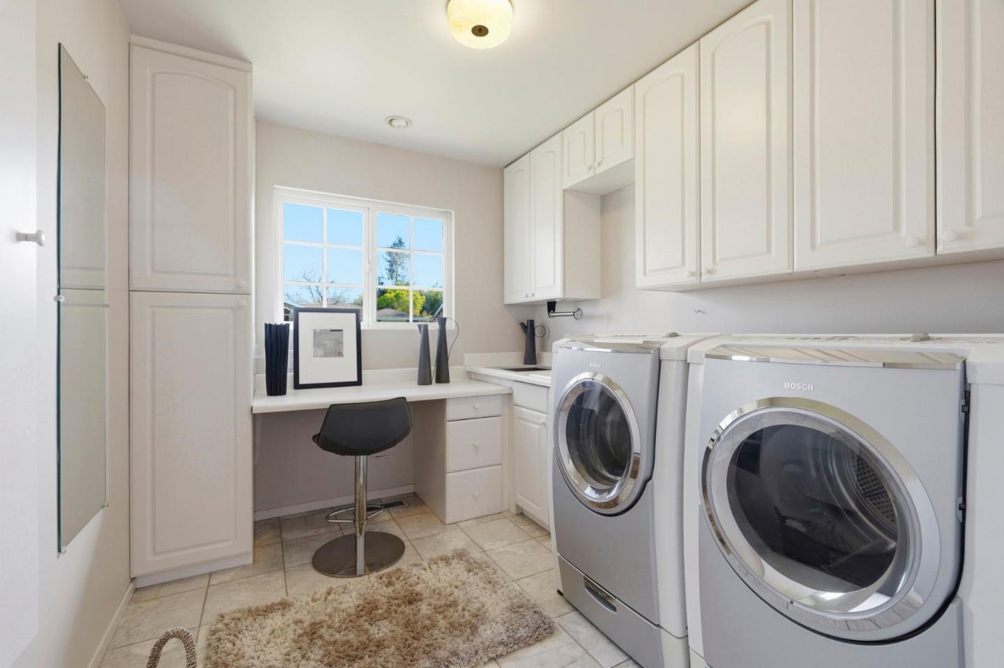 Detail Gallery Image 32 of 37 For 1474 Marlbarough Ave, Los Altos,  CA 94024 - 5 Beds | 3 Baths