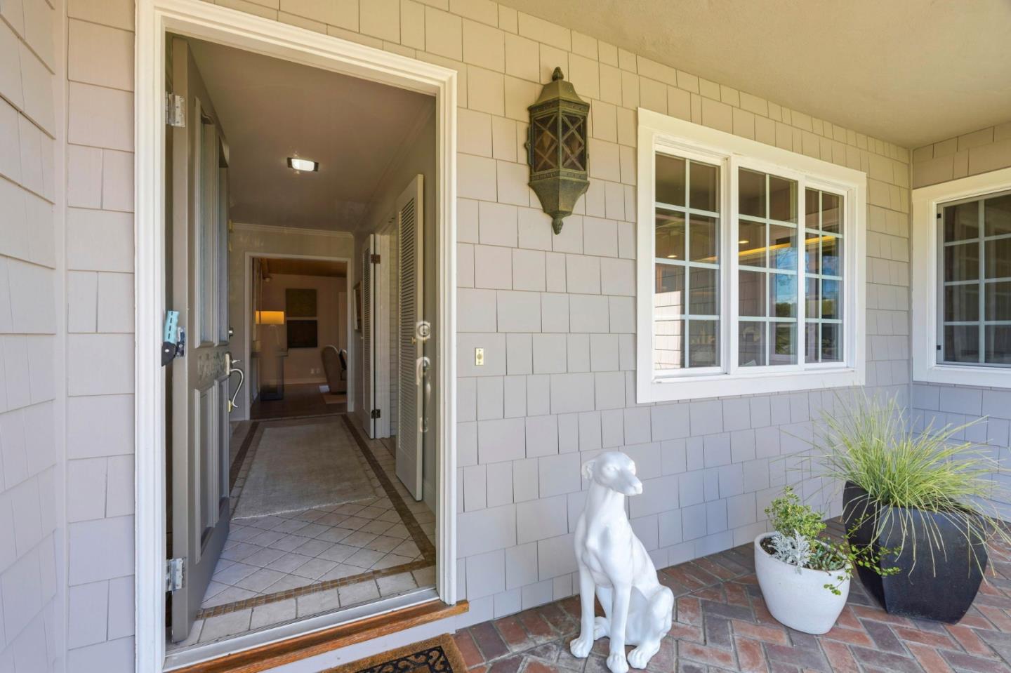 Detail Gallery Image 4 of 37 For 1474 Marlbarough Ave, Los Altos,  CA 94024 - 5 Beds | 3 Baths