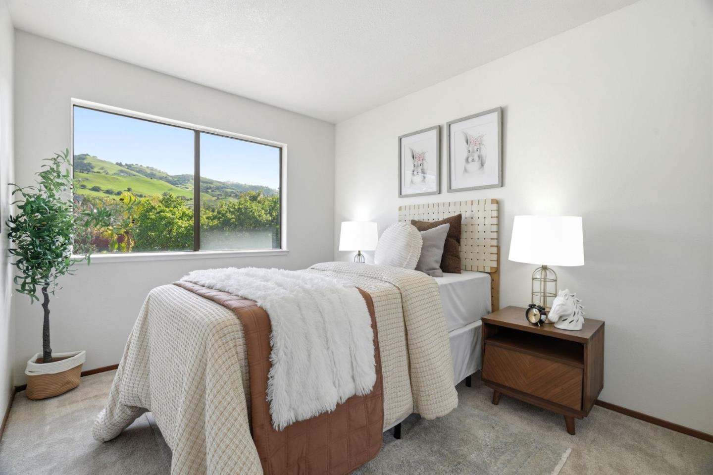 Detail Gallery Image 14 of 34 For 3647 Lufkin Ct, San Jose,  CA 95148 - 4 Beds | 2/1 Baths