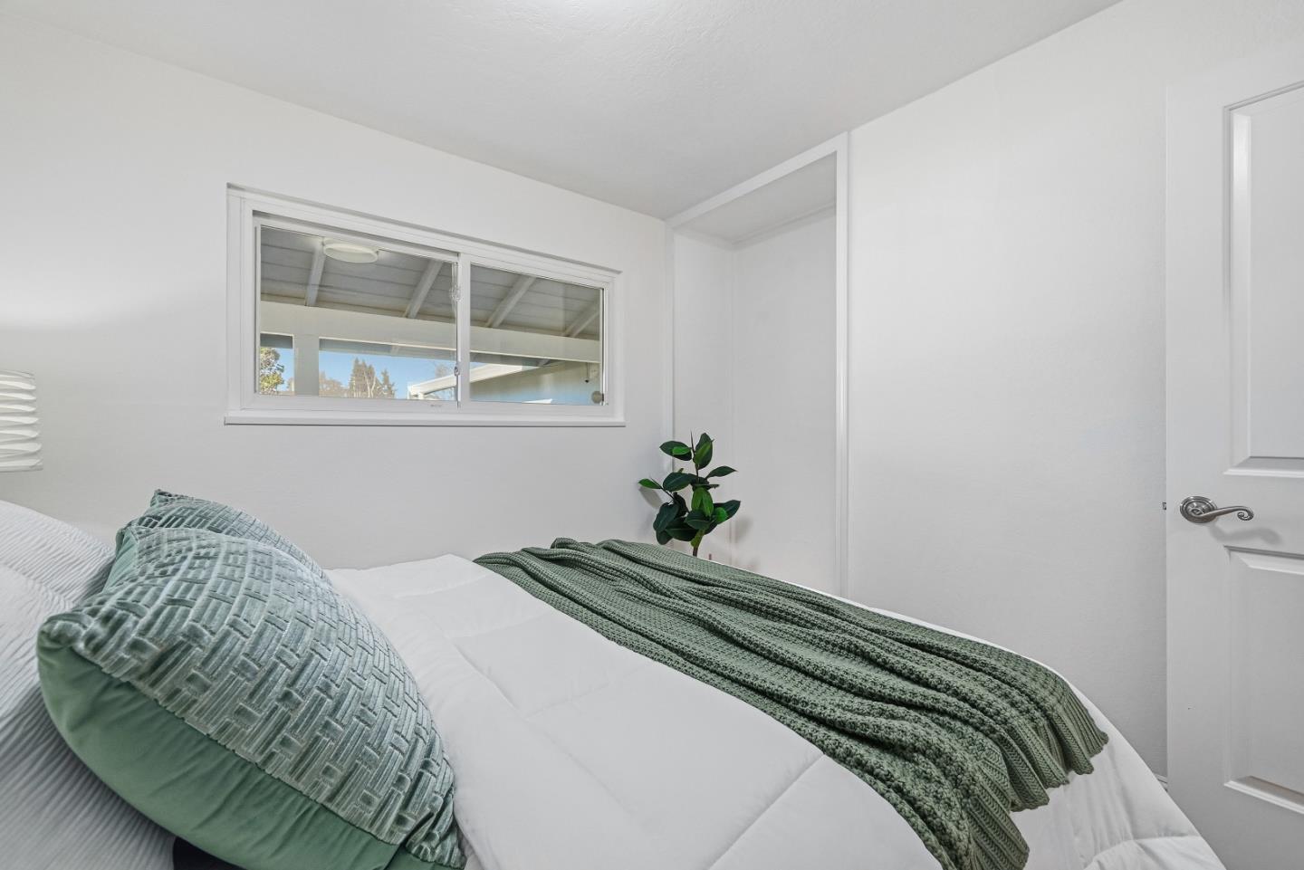 Detail Gallery Image 24 of 40 For 872 Loyalton Dr, Campbell,  CA 95008 - 3 Beds | 2 Baths