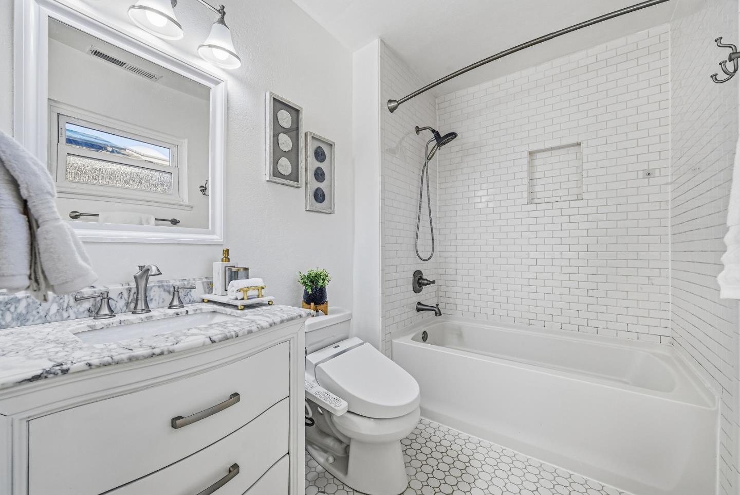 Detail Gallery Image 31 of 40 For 872 Loyalton Dr, Campbell,  CA 95008 - 3 Beds | 2 Baths