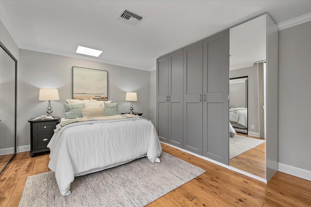 Detail Gallery Image 23 of 34 For 22 Bay Tree Ln #22,  Los Altos,  CA 94022 - 2 Beds | 2 Baths