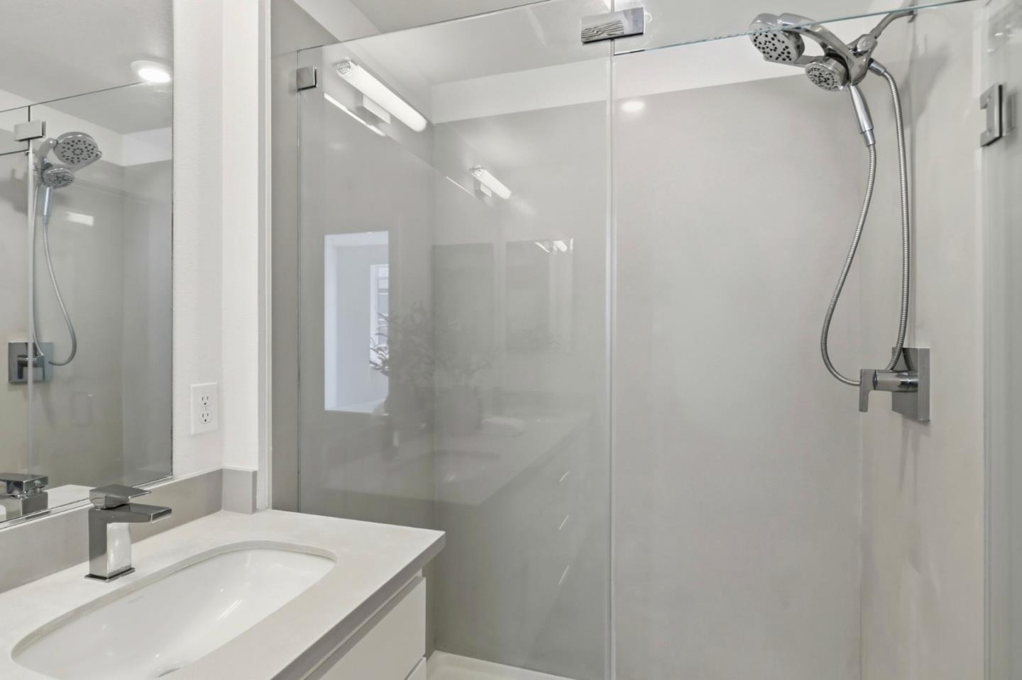 Detail Gallery Image 21 of 35 For 2930 Boyter Pl #112,  Santa Clara,  CA 95051 - 2 Beds | 2/1 Baths