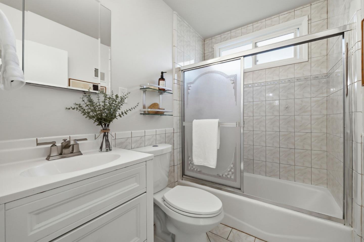 Detail Gallery Image 19 of 32 For 910 Helen Dr, Millbrae,  CA 94030 - 3 Beds | 2 Baths