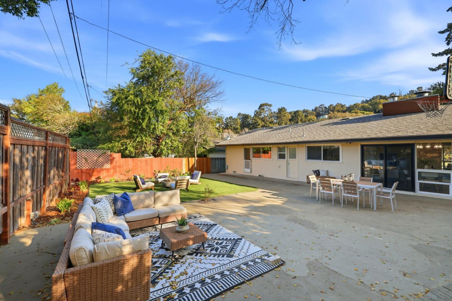 Detail Gallery Image 24 of 32 For 910 Helen Dr, Millbrae,  CA 94030 - 3 Beds | 2 Baths