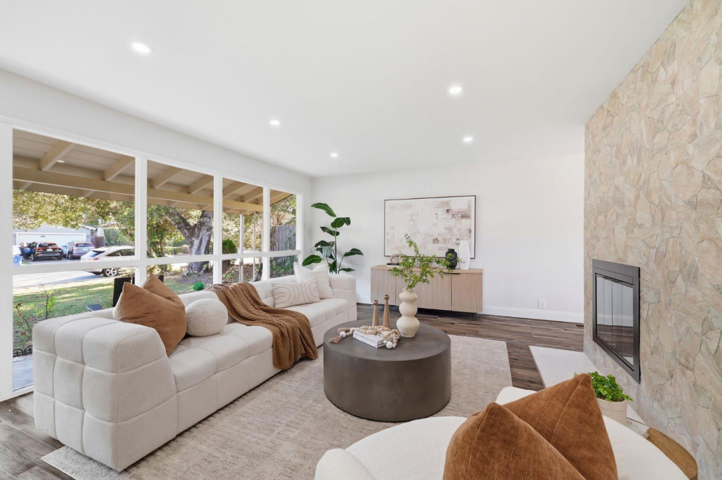 Detail Gallery Image 3 of 32 For 910 Helen Dr, Millbrae,  CA 94030 - 3 Beds | 2 Baths