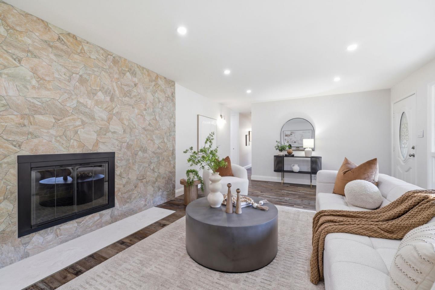 Detail Gallery Image 5 of 32 For 910 Helen Dr, Millbrae,  CA 94030 - 3 Beds | 2 Baths