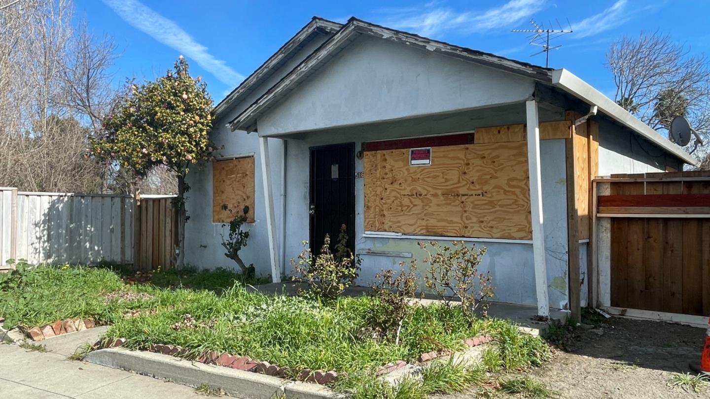 Detail Gallery Image 2 of 4 For 516 Bird Ave, San Jose,  CA 95125 - 2 Beds | 2 Baths