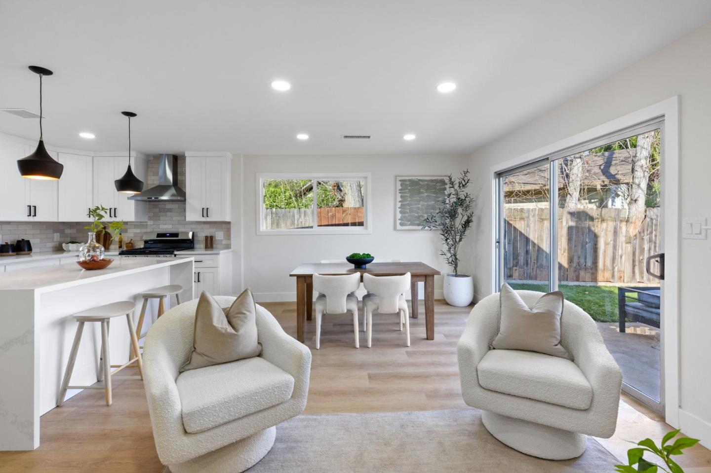 Detail Gallery Image 12 of 38 For 390 Valmy St, Milpitas,  CA 95035 - 3 Beds | 2 Baths