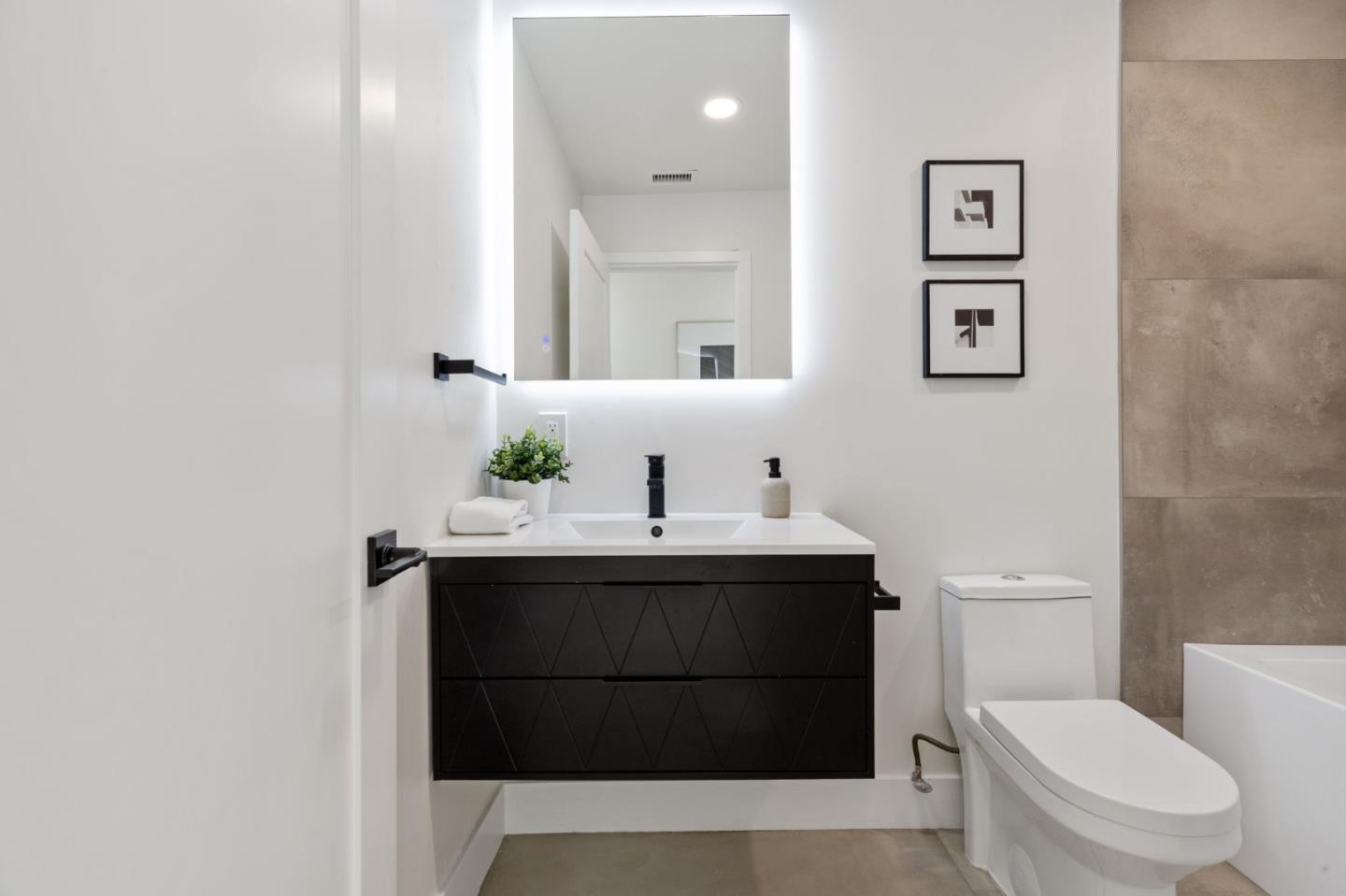 Detail Gallery Image 29 of 38 For 390 Valmy St, Milpitas,  CA 95035 - 3 Beds | 2 Baths