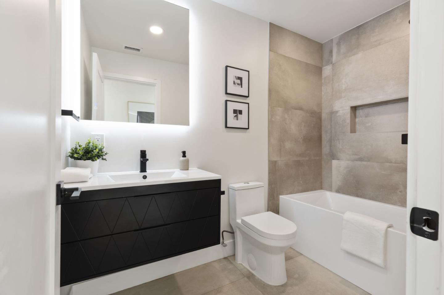 Detail Gallery Image 30 of 38 For 390 Valmy St, Milpitas,  CA 95035 - 3 Beds | 2 Baths