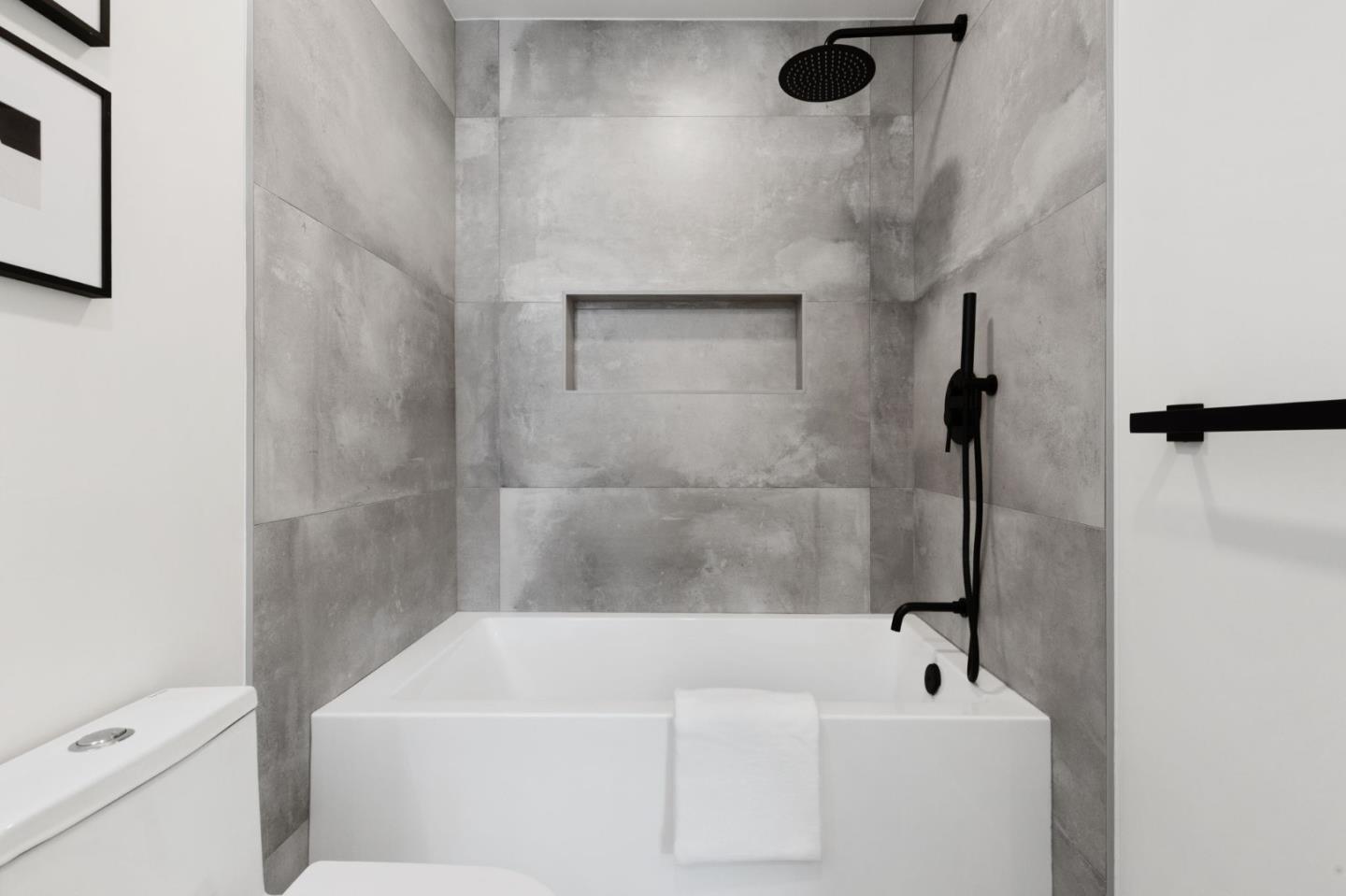 Detail Gallery Image 31 of 38 For 390 Valmy St, Milpitas,  CA 95035 - 3 Beds | 2 Baths