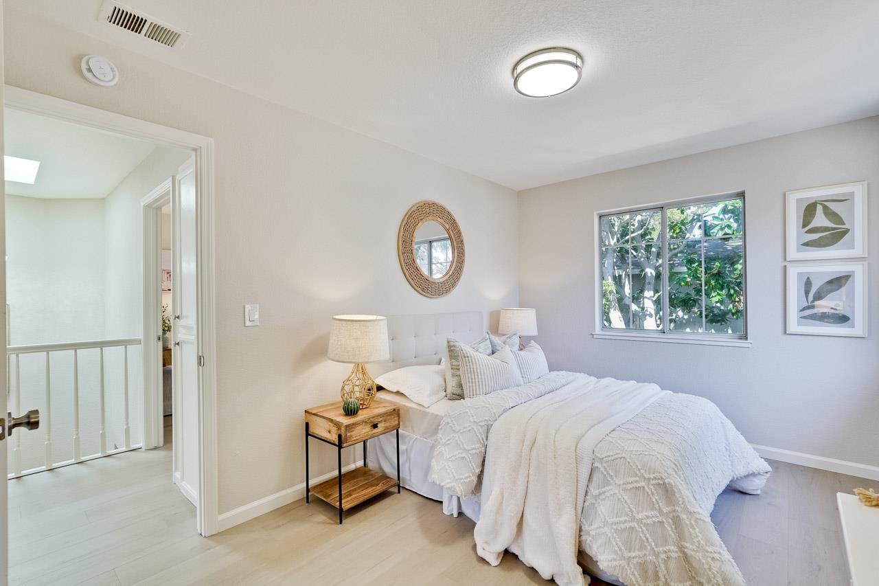 Detail Gallery Image 30 of 49 For 2112 Windrose Pl, Mountain View,  CA 94043 - 3 Beds | 2/1 Baths