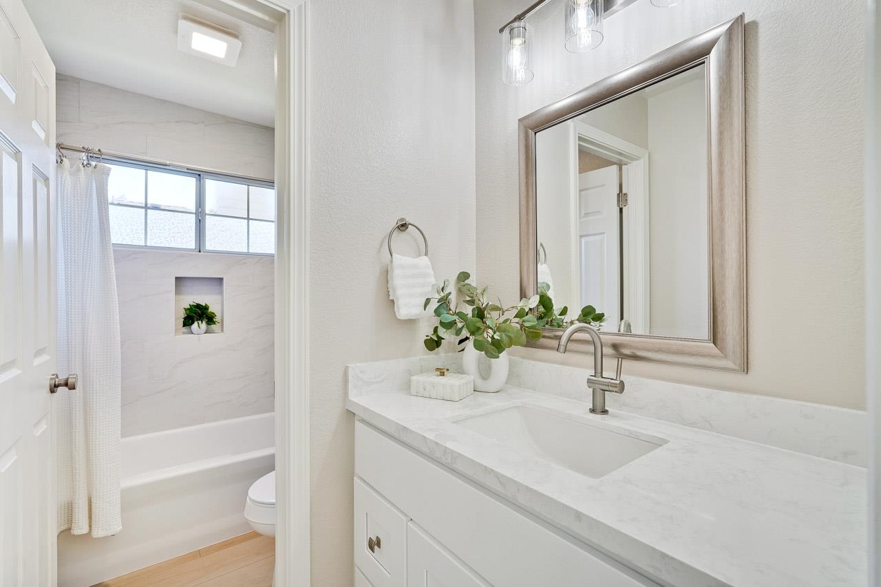 Detail Gallery Image 35 of 49 For 2112 Windrose Pl, Mountain View,  CA 94043 - 3 Beds | 2/1 Baths