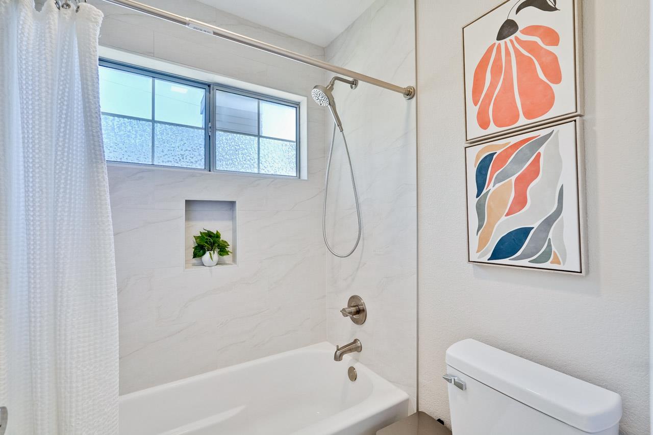 Detail Gallery Image 36 of 49 For 2112 Windrose Pl, Mountain View,  CA 94043 - 3 Beds | 2/1 Baths