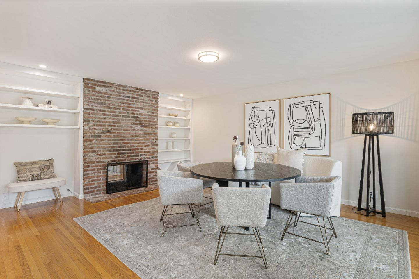 Detail Gallery Image 6 of 21 For 1451 Floyd Ave, Sunnyvale,  CA 94087 - 3 Beds | 2 Baths