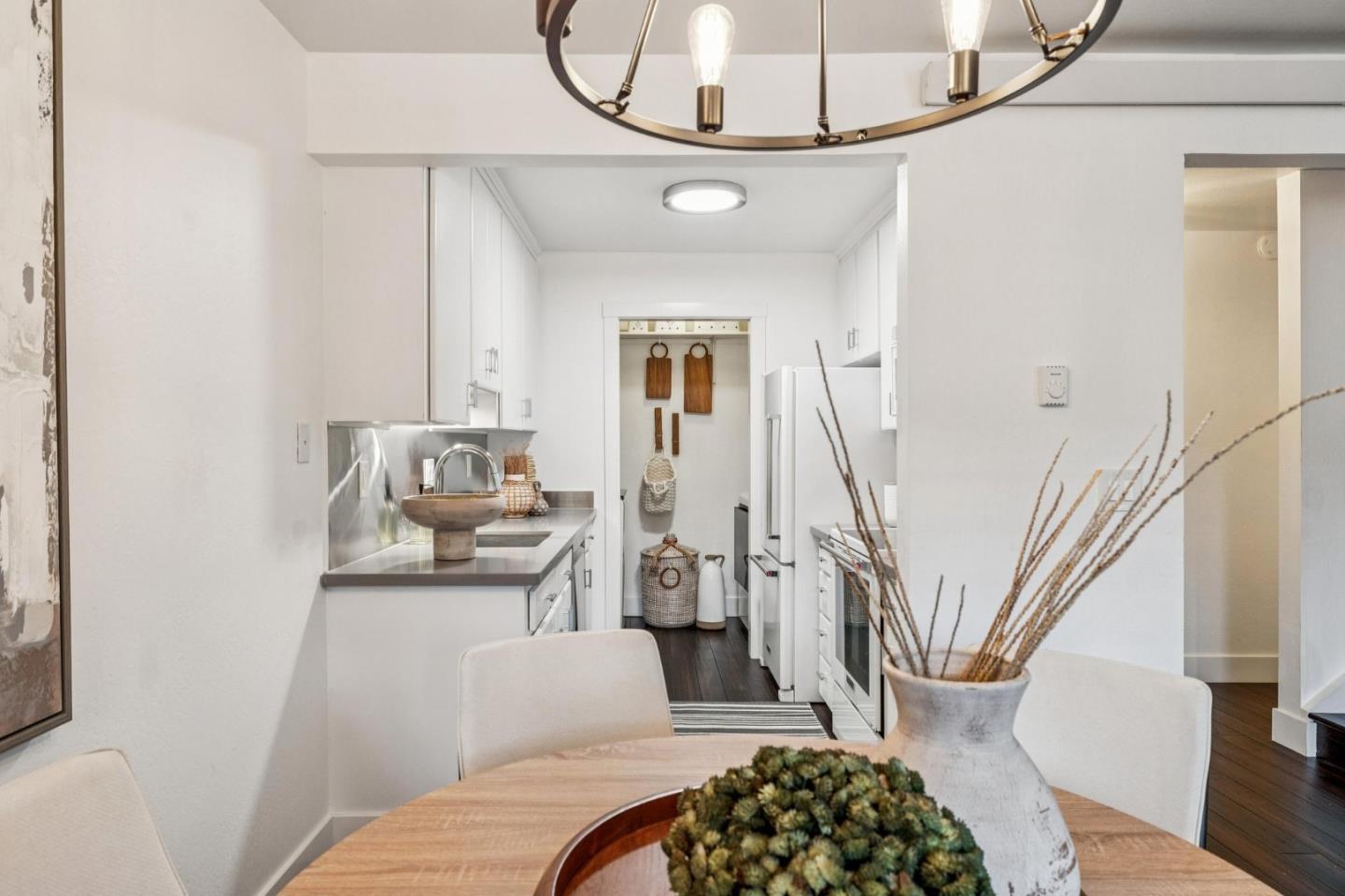 Detail Gallery Image 18 of 51 For 83 Corte Mesa Dr, San Rafael,  CA 94901 - 3 Beds | 2 Baths